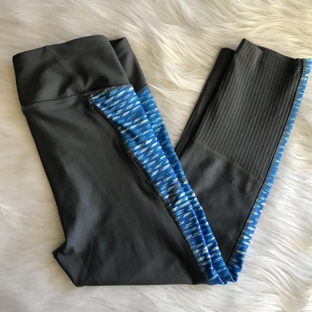 Women's Under Armour Athletic Crop Leggings Grey Blue - Size XS